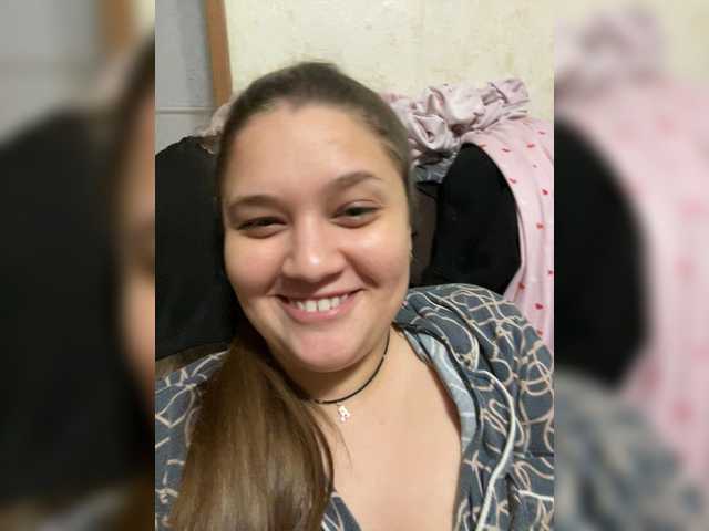 Neisi's BongaCams show and profile