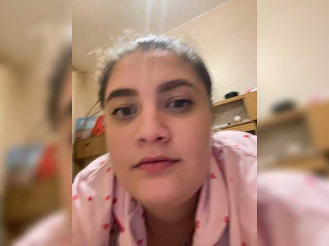 Neisi's BongaCams show and profile