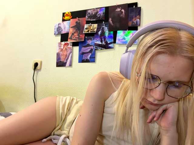 YOUR-TOP-PASSOIN's BongaCams show and profile