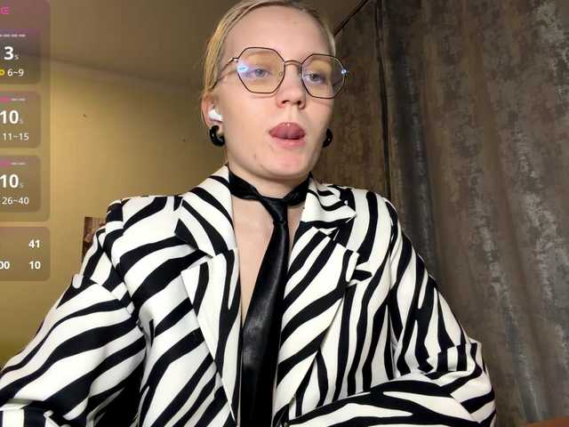 YOUR-TOP-PASSOIN's BongaCams show and profile