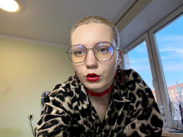 YOUR-TOP-PASSOIN's BongaCams show and profile