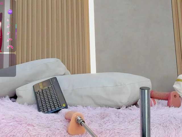 StephanySummer's BongaCams show and profile