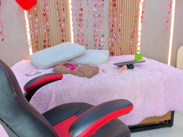 StephanySummer's BongaCams show and profile