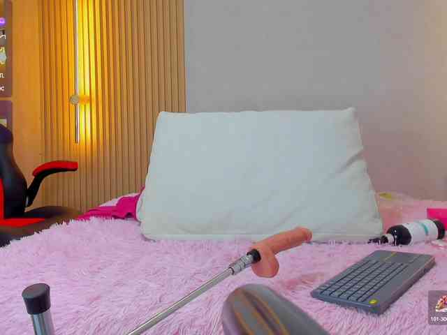 StephanySummer webcam