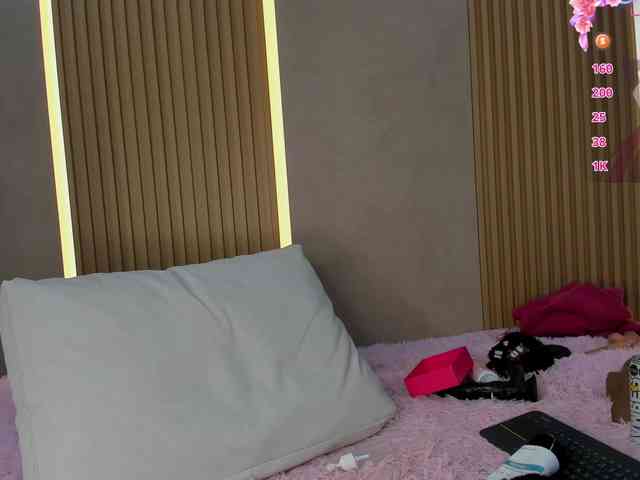 StephanySummer webcam