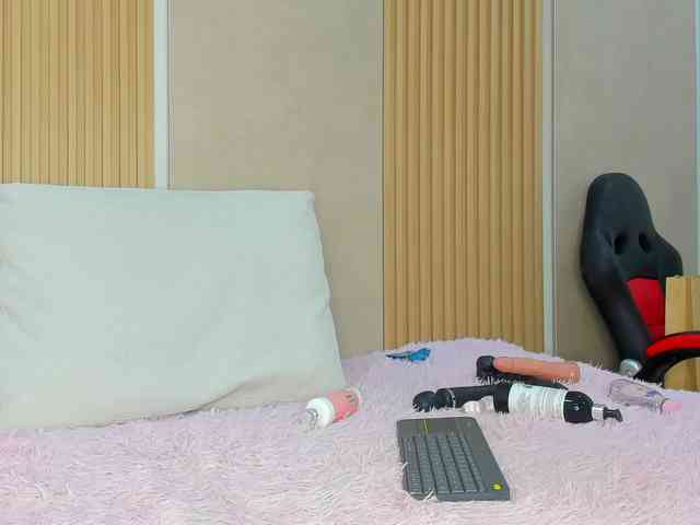 StephanySummer webcam