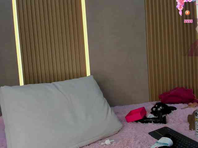 StephanySummer webcam