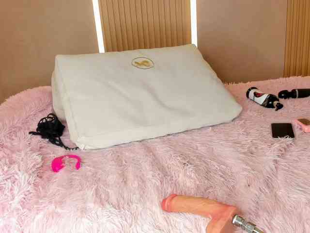 StephanySummer webcam