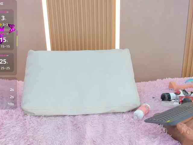 StephanySummer webcam