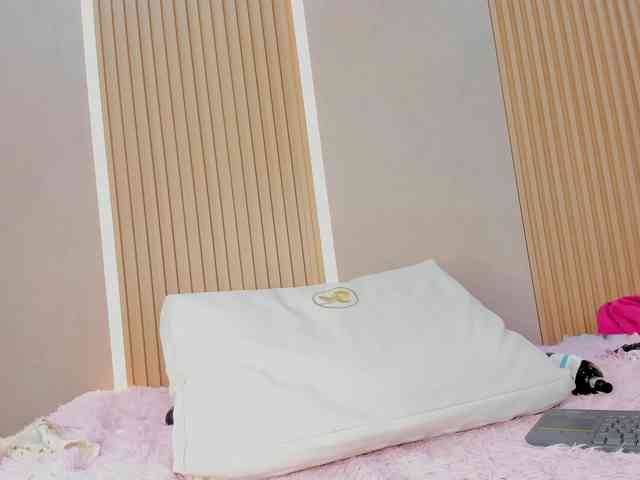 StephanySummer webcam