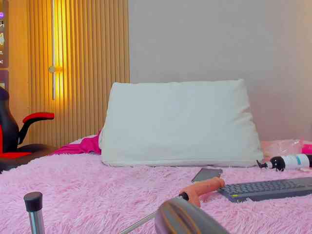 StephanySummer webcam