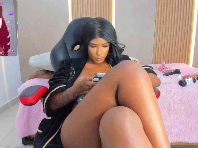 StephanySummer webcam