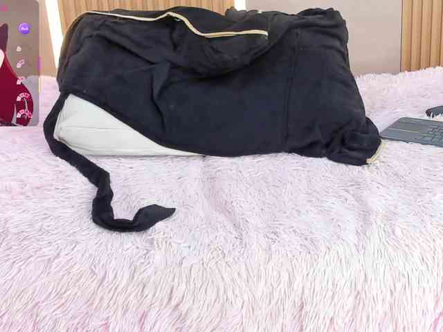 StephanySummer webcam