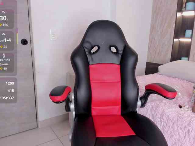 StephanySummer StephanySummer