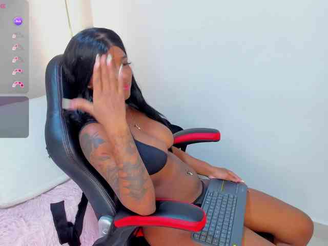 StephanySummer webcam