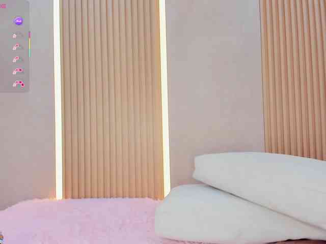 StephanySummer webcam