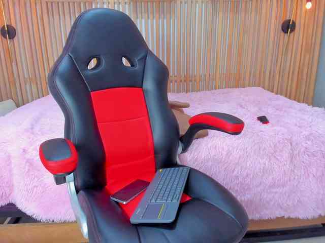 StephanySummer webcam