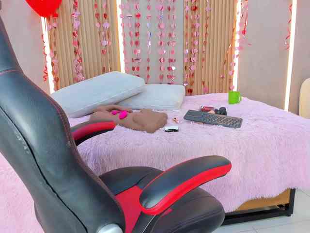 StephanySummer webcam