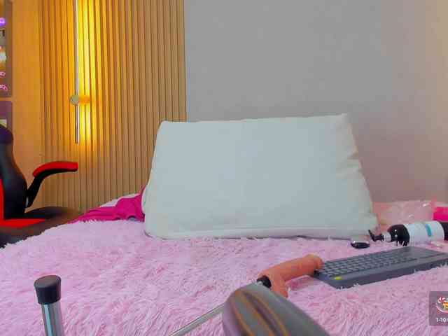 StephanySummer webcam