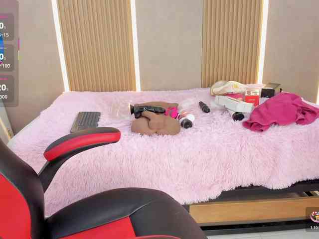 StephanySummer StephanySummer