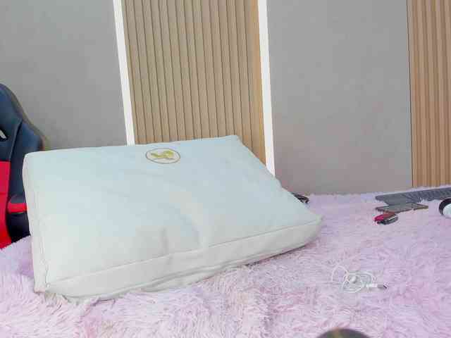 StephanySummer StephanySummer