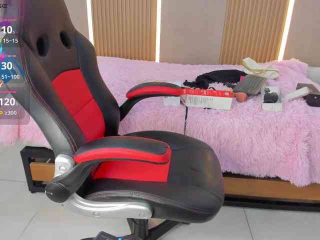 StephanySummer StephanySummer