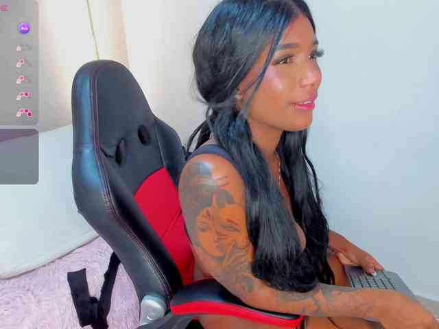 StephanySummer webcam