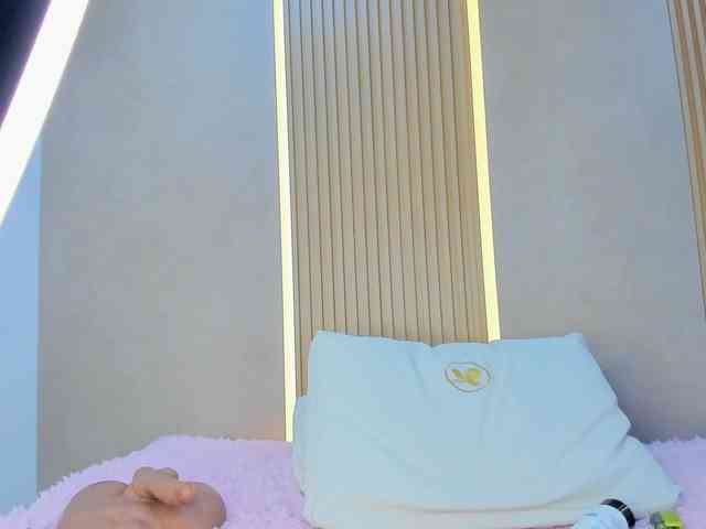 StephanySummer webcam
