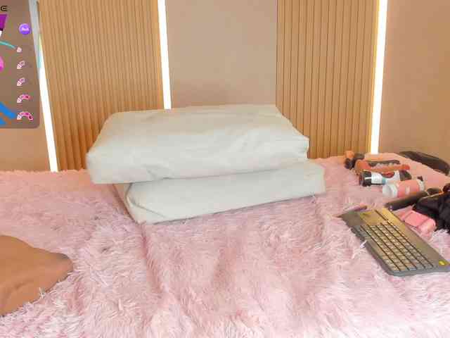 StephanySummer webcam