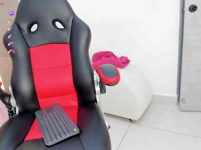 StephanySummer webcam