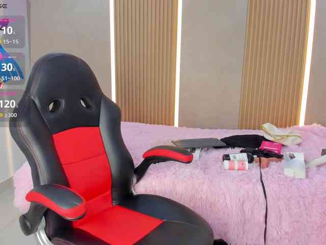 StephanySummer StephanySummer