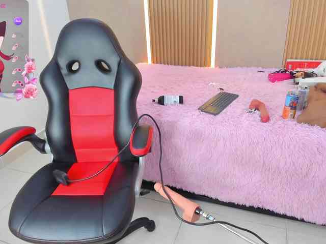 StephanySummer webcam