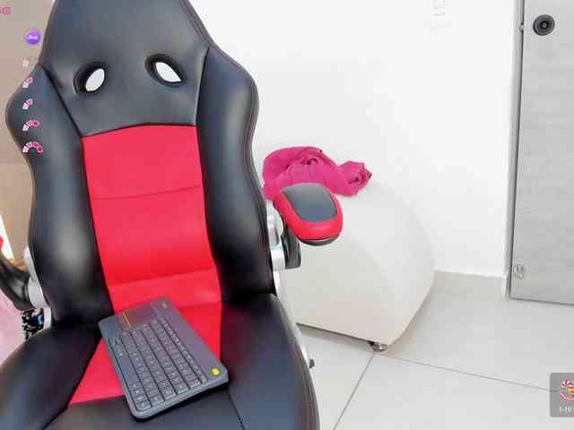 StephanySummer webcam