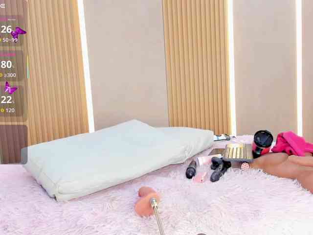 StephanySummer webcam