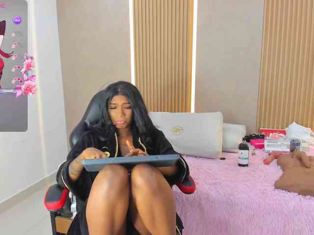 StephanySummer webcam