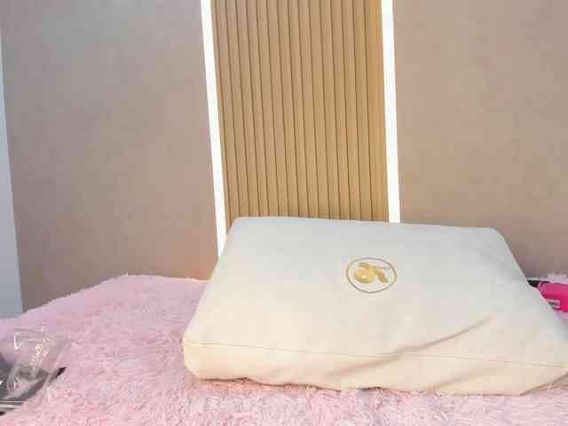 StephanySummer webcam