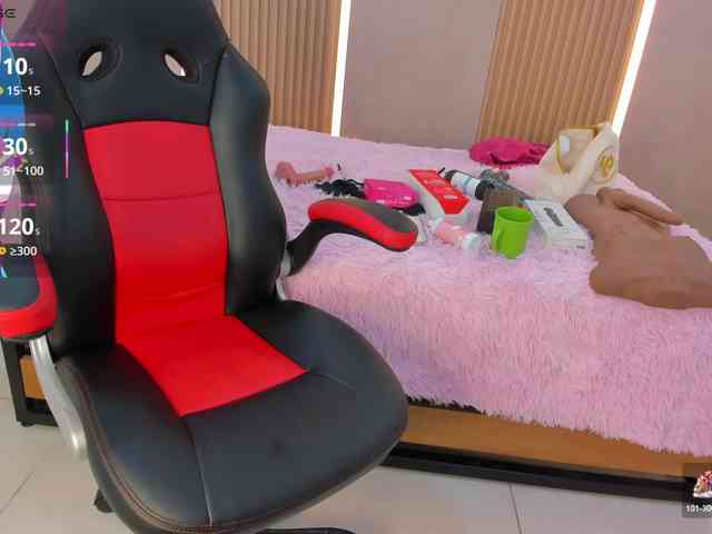 StephanySummer StephanySummer