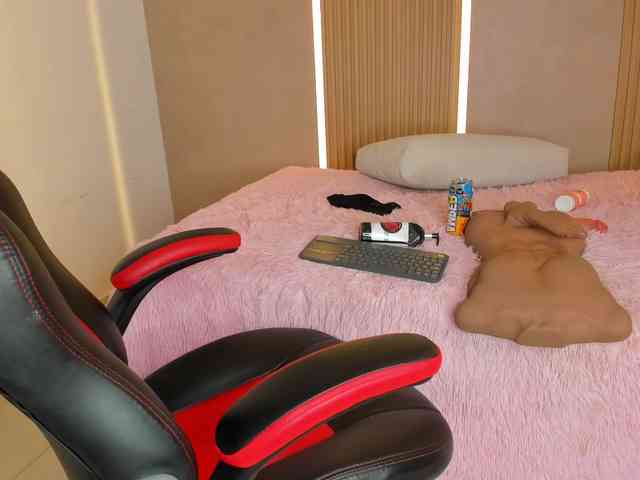 StephanySummer webcam