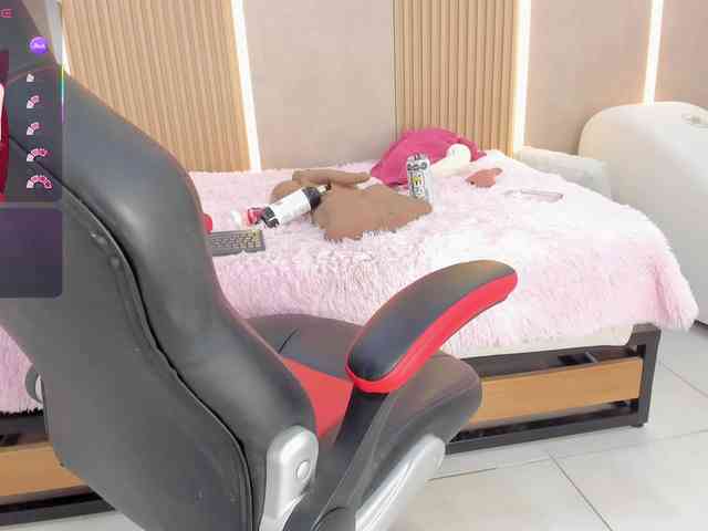 StephanySummer webcam