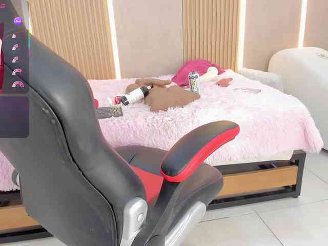 StephanySummer webcam