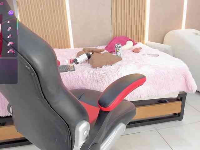 StephanySummer webcam