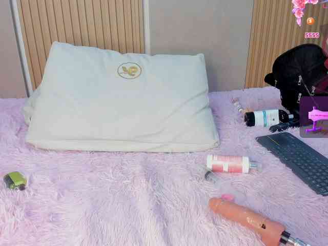 StephanySummer StephanySummer