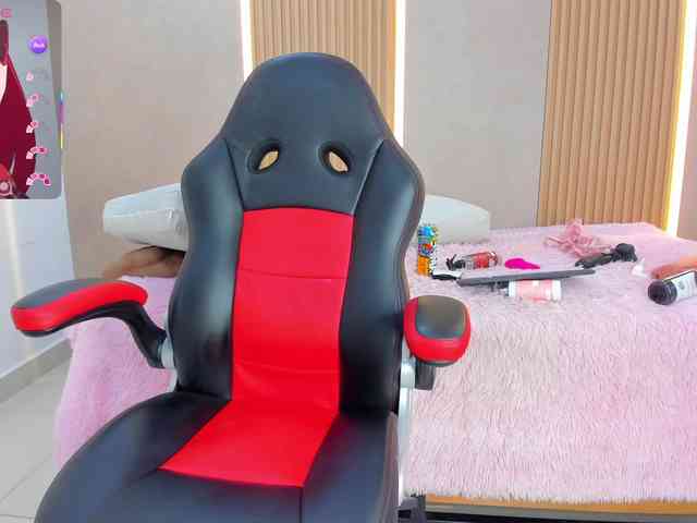 StephanySummer webcam