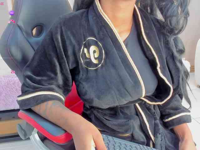 StephanySummer StephanySummer