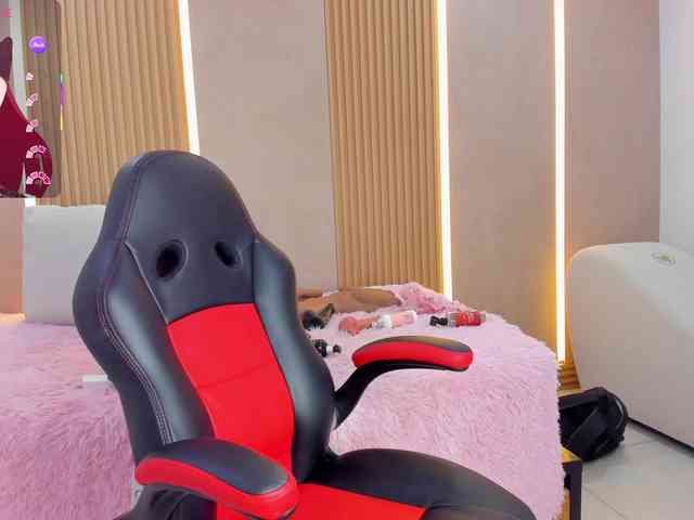 StephanySummer webcam