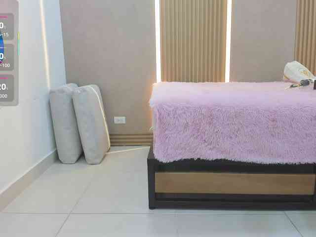 StephanySummer webcam