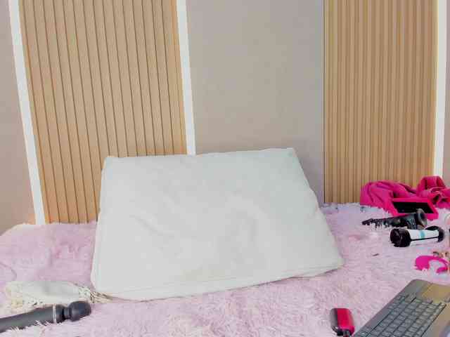 StephanySummer webcam