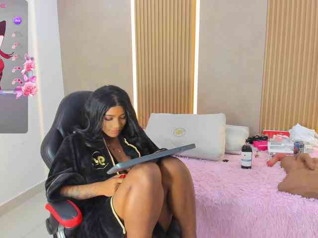 StephanySummer webcam