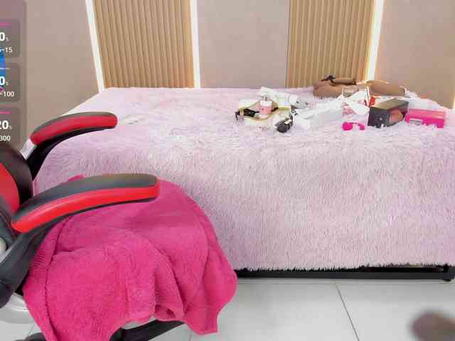 StephanySummer StephanySummer