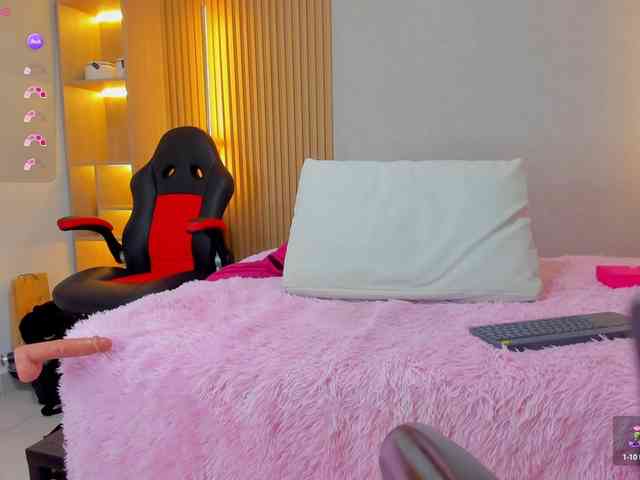 StephanySummer webcam